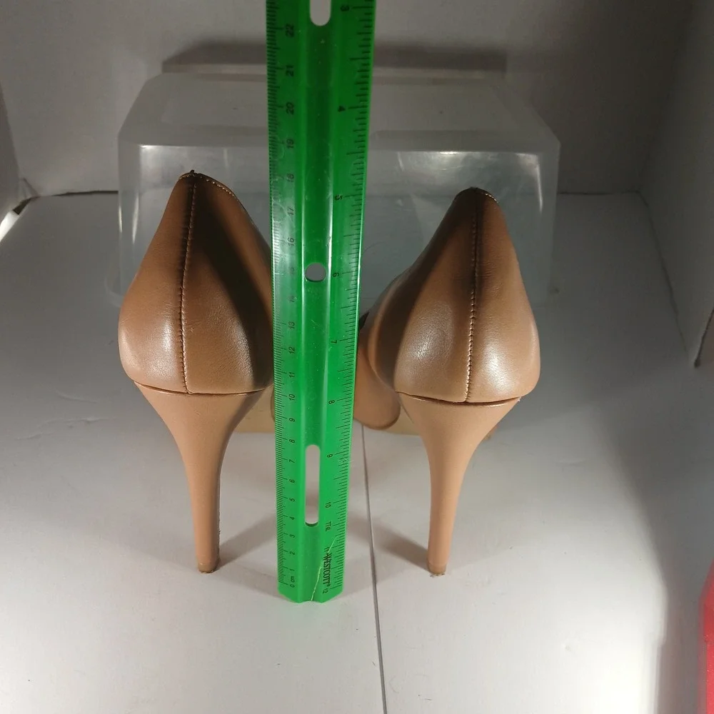Express Pointed Toe Pumps 10 Tan Nude Stiletto Heels Office Siren Professional